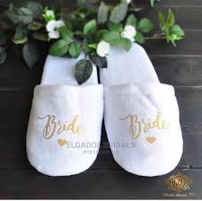 As the last hurrah before your favorite miss becomes a missus, your job is to come with a fanciful gift that channels the lively spirit of the approaching nuptials. Bridal Shower Slippers And Slip On In Ikeja Wedding Wear Accessories B Temi Jiji Ng