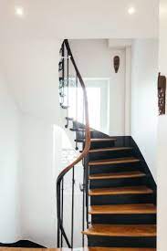 Votre escalier en bois commence à fatiguer ? 7 Conseils Pour Repeindre Un Escalier