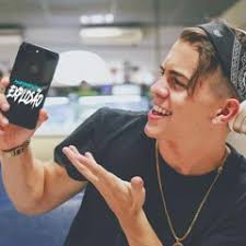 Stream julia forte music