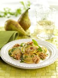 Ravioli Mit Gorgonzola Birnen Walnuss Fullung Rezept Gorgonzola Ravioli Ravioli Rezept