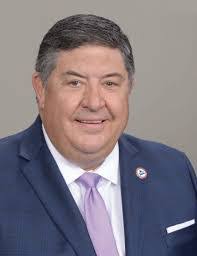 Derek Scheetz's Instagram, Twitter & Facebook