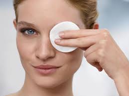 Nie Mehr Geschwollene Augen Nivea Nivea Schweiz