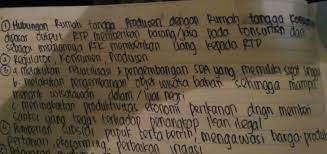 Dari interaksi antara rumah tangga dan perusahaan dipertemukan pada pasar tenaga kerja. Jelaskan Hubungan Peran Rumah Tangga Produsen Dengan Bagan Siklus Perekonomian Dua Sektor Tlg Brainly Co Id