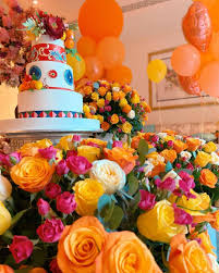 Flower Birthday Cake Table Decoration At Home Dpz Without Edit In 2020 Birthday Cake Cake Table Decorations