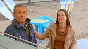Retrouvez dans lmdla chaque week end hélène, peter, jeanne, nicolas, béné, josé, christian, laly, jimmy mais aussi stéphanie, john, marie, olga… Sophie Est Enceinte De Jimmy C Est Officiel Jose Se Reconforte Avec Nicolas Les Mysteres De L Amour 22x16 Les Mysteres De L Amour Nouveautes Tele Com