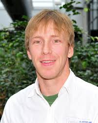 Professeur(e)s réguliers et associé(e)s