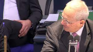 Wolfgang schäuble für die mitarbeiter im deutschen. Schauble Ermahnt Scholz Wegen Masken Patzer Im Bundestag Welt