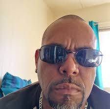 Lavon Lee's Instagram, Twitter & Facebook