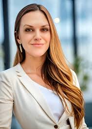 101 NW Pleasant Grove Way, Port Saint Lucie, FL 34986 🛏️ 4 bed 🛁 3 bed  '🚗 2 car garage ⊹ gated community 💰3400 For more information please call  or text Lisa