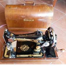 Kami merupakan penyalur utama mesin jahit singer, layanan konsultasi dan penjualan. Mesin Jahit Singer Vintage Collectibles Carousell Malaysia