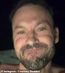 He also talks about his current dating status,. Brian Austin Green 46 Und Courtney Stodden 25 Freuen Sie Sich Auf Gemutliche Whirlpool Session In Die Bizarre Video Aktuelle Boulevard Nachrichten Und Fotogalerien Zu Stars Sternchen
