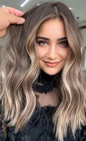 If less melanin is present, the hair is lighter. Best Hair Colours To Look Younger Brown With Blonde Highlights