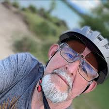 Northern Manitoba wildfires force evacuations, residents seek help