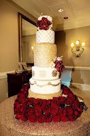 Beautiful And Romantic 5 Tier Gold And Wine Wedding Cake Hand Painted Quilting And Gold Wedding Cake Romantic Elegant Romantic Wedding Cake Gold Wedding Cake