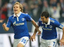 4,599 likes · 88 talking about this. Teemu Pukki Die Geschichte Vom Nationalhelden Ohne Ellbogen Kicker
