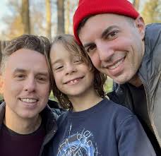 David Geffen School of Drama 2022–23 Alumni Magazine by David Geffen School  of Drama at Yale