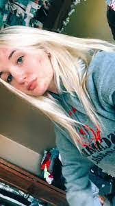 Abbie Levesque's Instagram, Twitter & Facebook