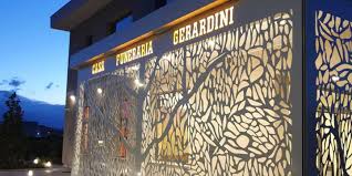 Nella Casa Funeraria Gerardini Le Opere D Arte Di Albano Poli Teramo Il Centro