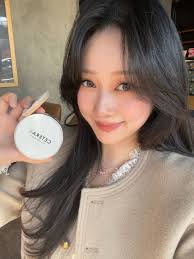 近期爆單，晚安氣墊，韓國院線氣墊，不暗沉，超正再生氣墊，含有6種多肽成分，滋潤又帶有微水光的感覺，沒有防曬指數，所以它不堵塞毛孔，晚上可以用睡覺，超級無敵自然，但是它不會把你變暗或者變灰，好癲，好用！