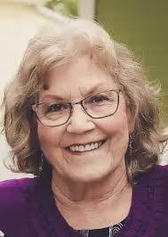 Amy Arnn's Instagram, Twitter & Facebook