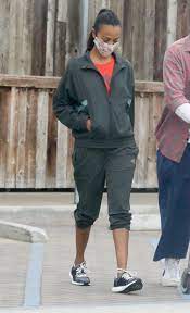 As of 2021, zoe saldana's net worth is roughly $35 million. Zoe Saldana Style Clothes Outfits And Fashion Celebmafia