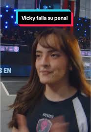Desde los once pasos: Vicky 🩷​ #QueensLeague #Oysho