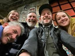 Amber Moak's Instagram, Twitter & Facebook