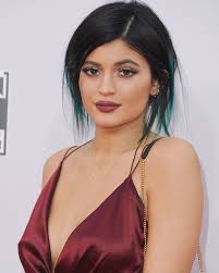 Stormi is not a fan of the “King Kylie” era. “It's not a good combo” 😩😭