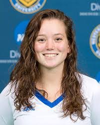 Abigail Bundy's Instagram, Twitter & Facebook