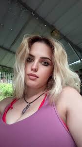 Haley Wallen (@haleywallen)