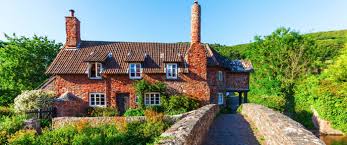 We currently feature a selection of properties across the uk offering a reduction of £50 valid for arrivals between 3rd march and 25th may 2016, 2nd june. Weekend Cottage Breaks Historic Uk Cottages