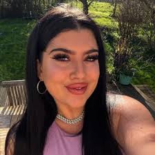 Iris shore (@irisshoree)