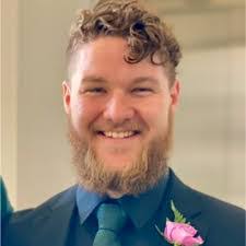 Annette Navarro's Instagram, Twitter & Facebook