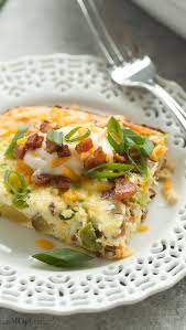 This Loaded Baked Potato Breakfast Casserole Has All Of Your Favorites Potat Breakfast Potato Casserole Breakfast Recipes Casserole Breakfast Crockpot Recipes