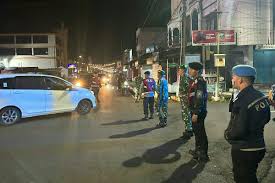 TRIBRATA – Samapta Polres Tomohon Bersama Koramil 1302-06 dan Satpol PP Gelar Patroli Gabungan