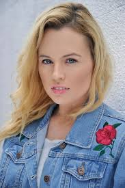 Deadly Women" Illicit and Lethal (TV Episode 2017)