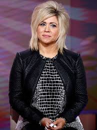 Long Island Medium Theresa Caputo 5 Things To Know Long Island Medium Theresa Caputo Long Island
