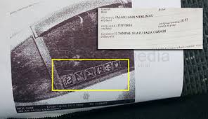 Untuk pengetahuan semua, gambar tersebut merupakan salah satu contoh custom made sticker kereta. Disaman Kerana Tampal Sticker Pada Cermin Kereta The Reporter