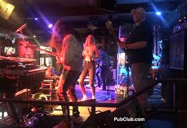 We offer an upscale bar menu late into the evening. Top 5 Do S And Don Ts Of Bourbon Street Bars