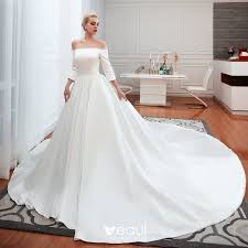 Die vielzahl der verschiedenen hochzeitskleider ist in den letzten jahren enorm gestiegen. Erschwinglich Schlicht Ivory Creme Satin Brautkleider Hochzeitskleider 2019 A Linie Off Shoulder 3 4 Armel Ruckenfreies