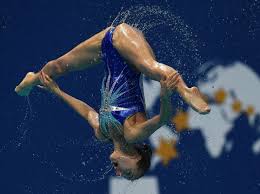 Il est l'autre star du sprint tricolore. Lacourt Manaudou Les Plus Belles Photos Des Mondiaux De Natation Natation Synchronisee Nage Synchronisee Natation