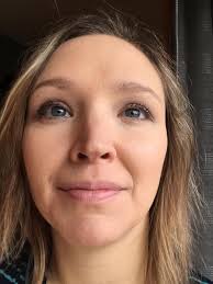 How I feel after putting my mascara on: