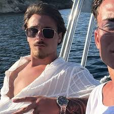 Mary Pirozzi's Instagram, Twitter & Facebook