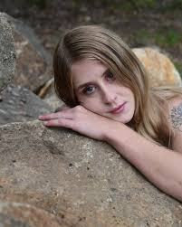 Small photo shoot yesterday morning with @emmasmodelling25 #model  #photoshoot #bush#blackandwhiteportrait #portrait #portraitphotography