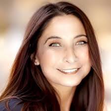 Jennifer Balla's Instagram, Twitter & Facebook