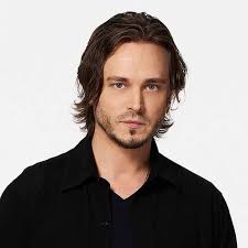 Behind The Scenes: Stars Share Snaps From The Week Ending In August 15