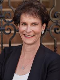 Roberta Zimmerman Real Estate Associate in Naples Florida