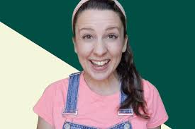 Ms Rachel's Past Life as a Singer