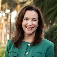 I'm excited to announce that I've been promoted to partner in the Real  Estate Practice Group at Foley & Lardner LLP!