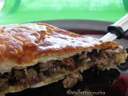 Ma quella che vi proponiamo qui è per il pasticcio • 110 g di seitan istantaneo (farina di glutine) • 100 g di lenticchie cotte • 30 g di semi di girasole • 40 g di concentrato di pomodoro • 20 g di burro di sole. Pasticcio Di Carne In Crosta La Nostra Versione Delle Meat Pie Inglesi
